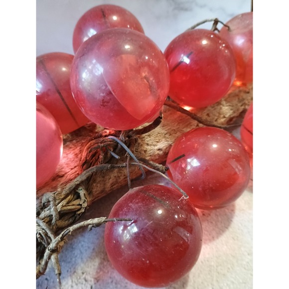 Vintage MCM Magenta Pink‎ Large Lucite Grape Cluster On Drift Wood Fragile State - Picture 7 of 8